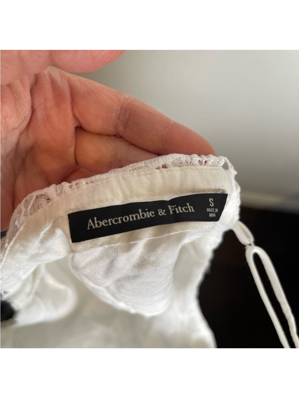 Abercrombie & Fitch White Lace Square-Neck Camisole - Picture 5 of 5